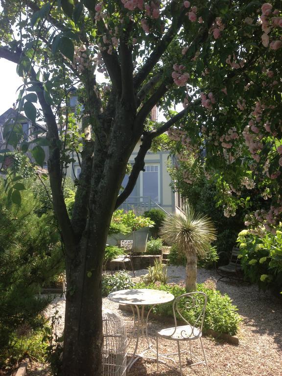 Logis Saint-Leonard Acomodação com café da manhã Honfleur Exterior foto